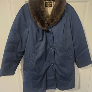 Bauer Women's Blue Coat with Brown Fur Collar
